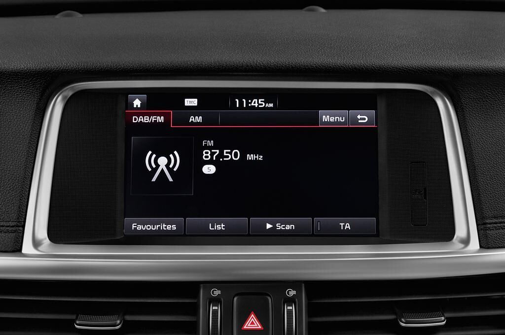 KIA Optima Sportswagon (Baujahr 2017) Spirit 5 Türen Radio und Infotainmentsystem