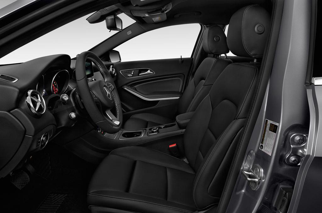 Mercedes GLA (Baujahr 2017) - 5 Türen Vordersitze