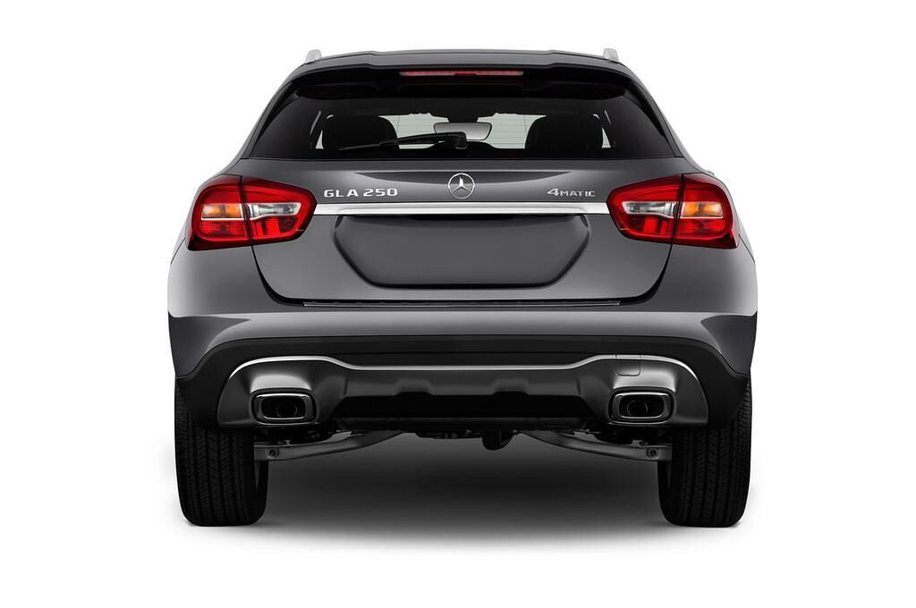 Mercedes GLA (Baujahr 2017) - 5 Türen Heckansicht