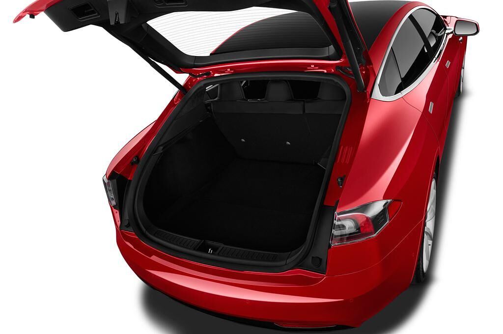 Tesla Model S (Baujahr 2017) 100D 5 Türen Kofferraum
