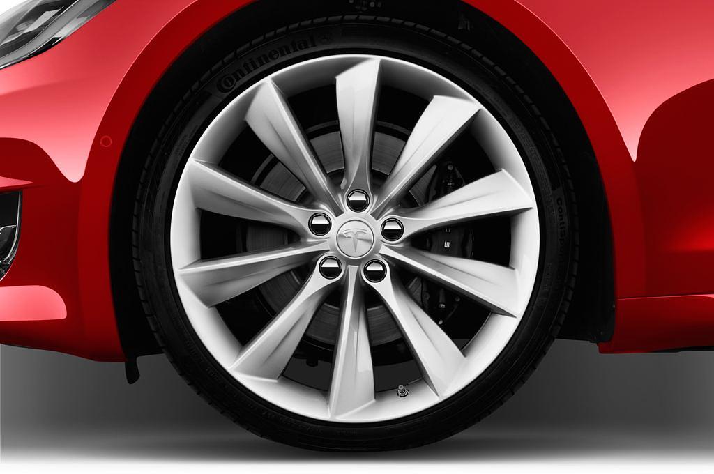 Tesla Model S (Baujahr 2017) 100D 5 Türen Reifen und Felge