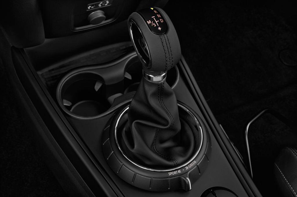 MINI Countryman (Baujahr 2017) S 5 Türen Schalthebel