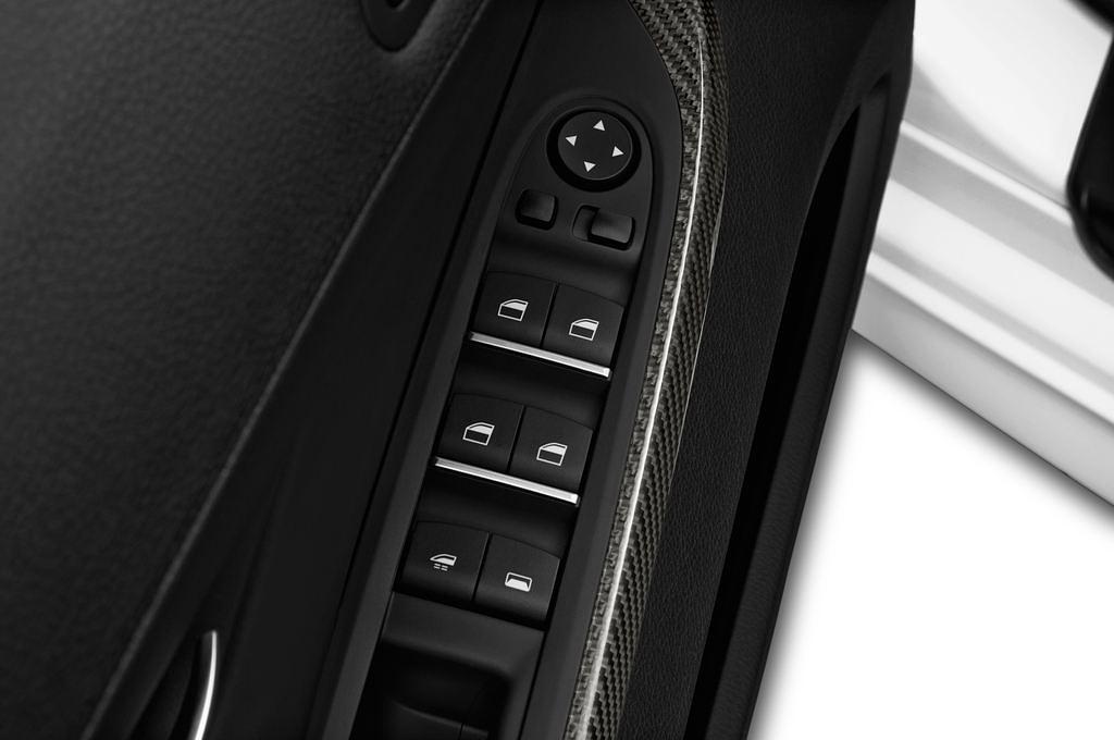 BMW M6 (Baujahr 2017) - 2 Türen Bedienungselemente Tür
