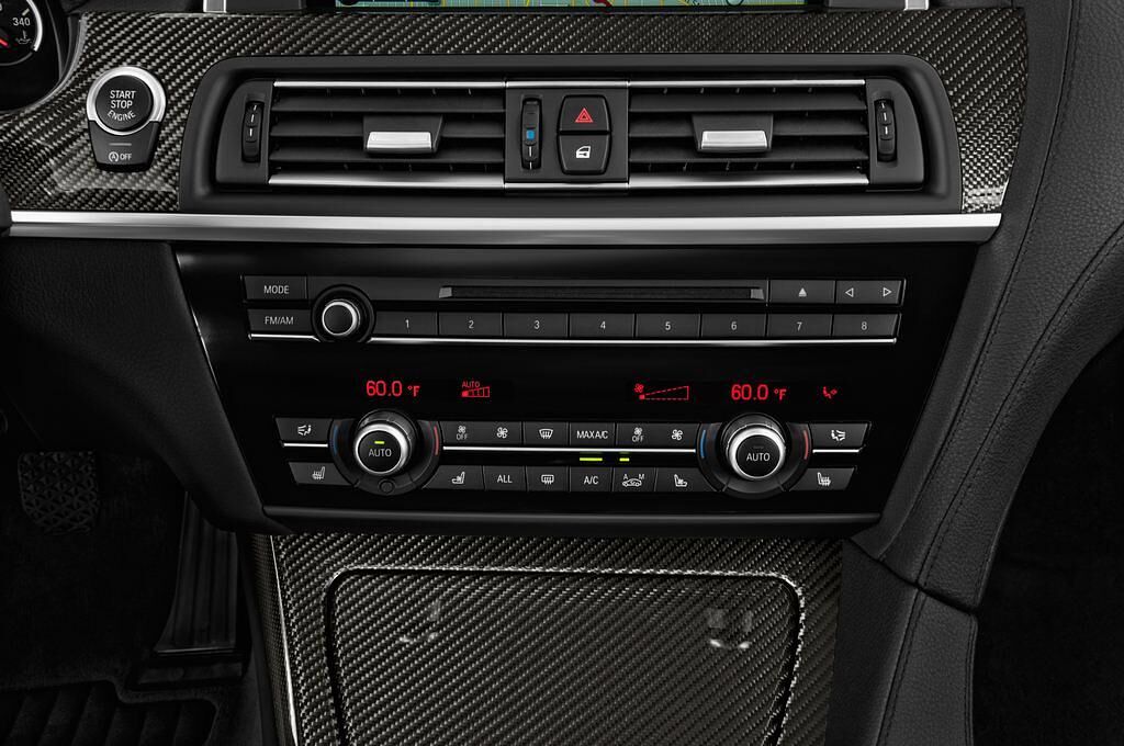 BMW M6 (Baujahr 2017) - 2 Türen Temperatur und Klimaanlage
