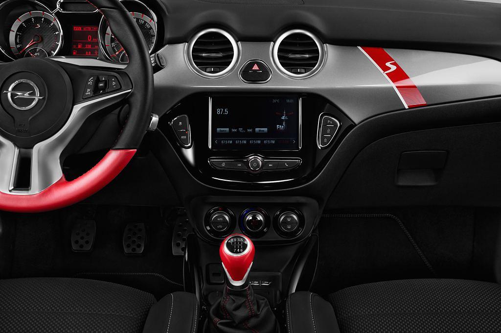 Opel Adam (Baujahr 2017) S 3 Türen Mittelkonsole
