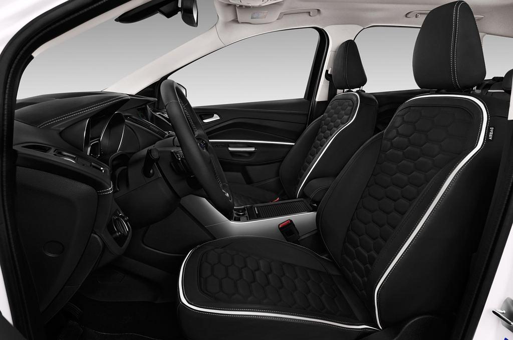 Ford Kuga Vignale (Baujahr 2017) - 5 Türen Vordersitze