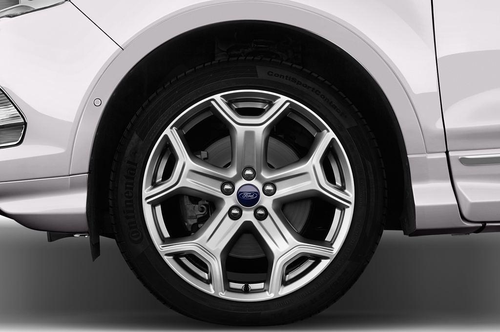 Ford Kuga Vignale (Baujahr 2017) - 5 Türen Reifen und Felge