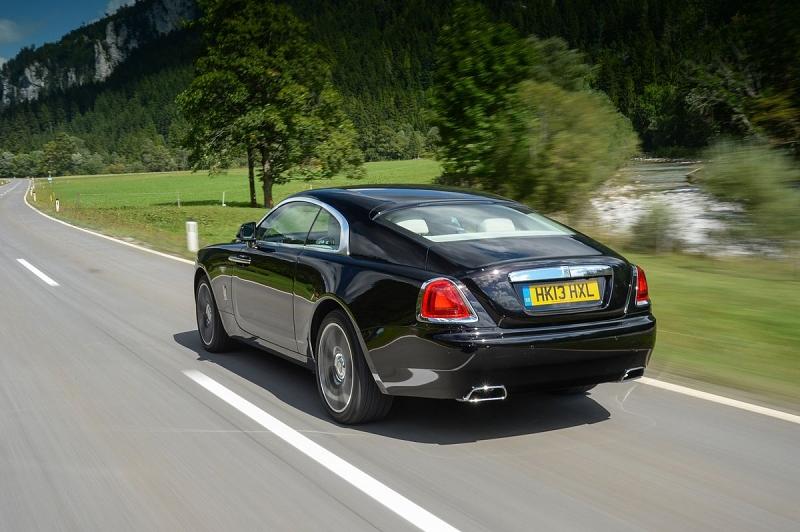 Das Luxus Coupé ist auch von hinten als Rolls-Royce zu erkennen