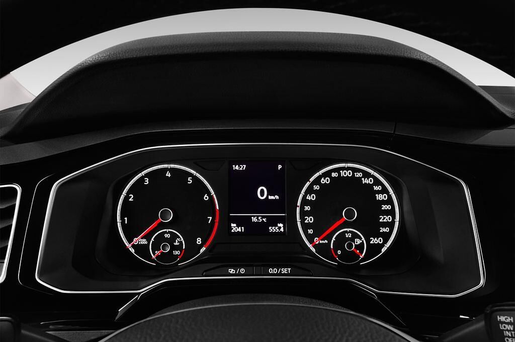Volkswagen Polo (Baujahr 2018) Highline 5 Türen Tacho und Fahrerinstrumente