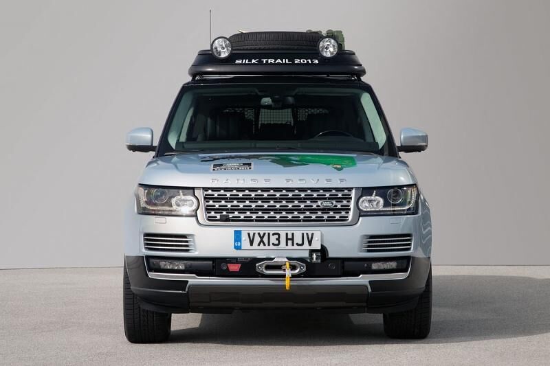 Der Range Rover Hybrid SD V6 schafft rein elektrisch rund 1,5 Kilommeter