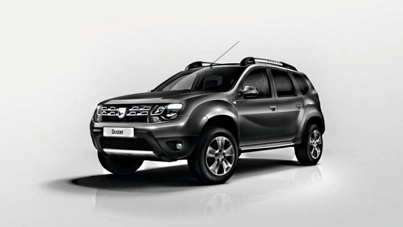 Der Kühlergrill des Dacia Duster ist chromverziert