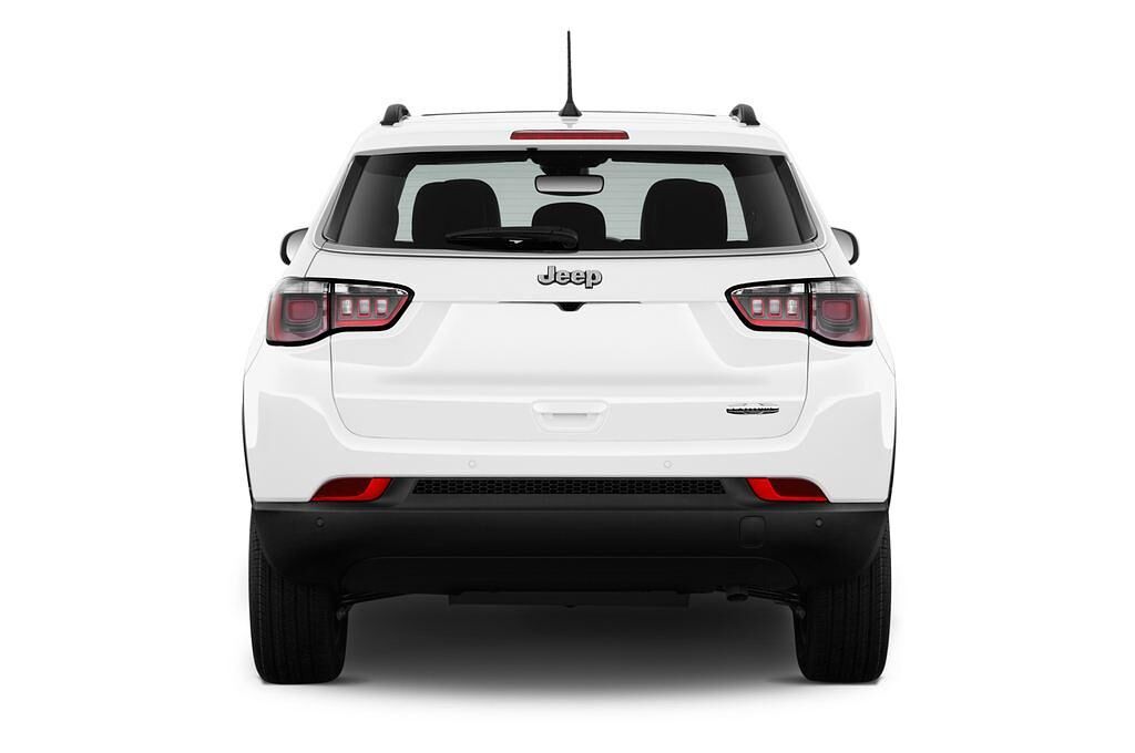 Jeep Compass (Baujahr 2017) Longitude 5 Türen Heckansicht