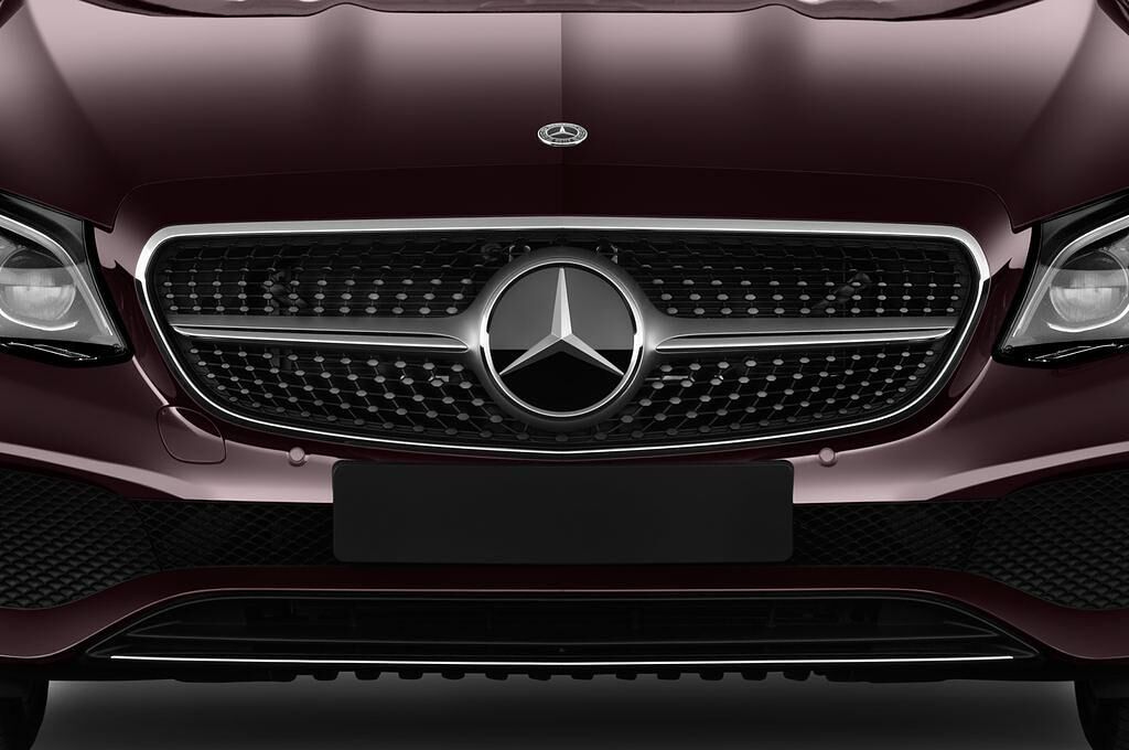 Mercedes E Class (Baujahr 2018) 25th Anniversary 2 Türen Kühlergrill und Scheinwerfer