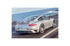 Der Porsche 911 Turbo gewinnt den Sportwagen „Autonis“