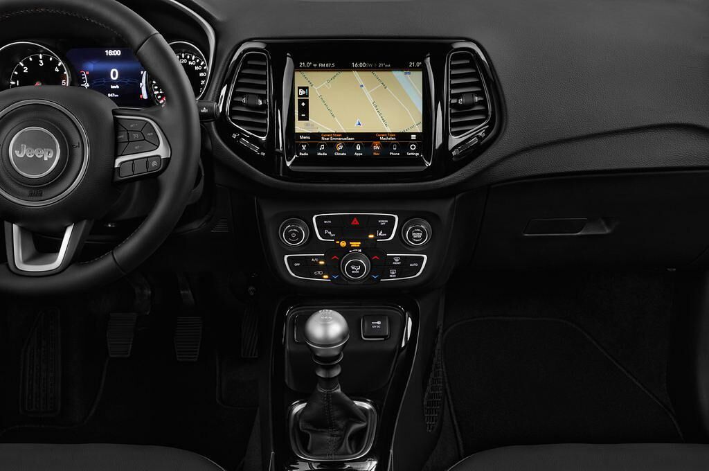 Jeep Compass (Baujahr 2017) Limited 5 Türen Mittelkonsole