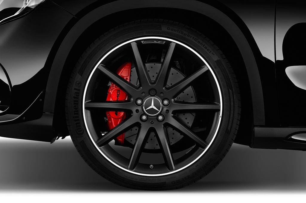 Mercedes GLA (Baujahr 2018) AMG 45 5 Türen Reifen und Felge