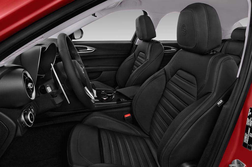 Alfa Romeo Giulia (Baujahr 2018) Veloce 4 Türen Vordersitze