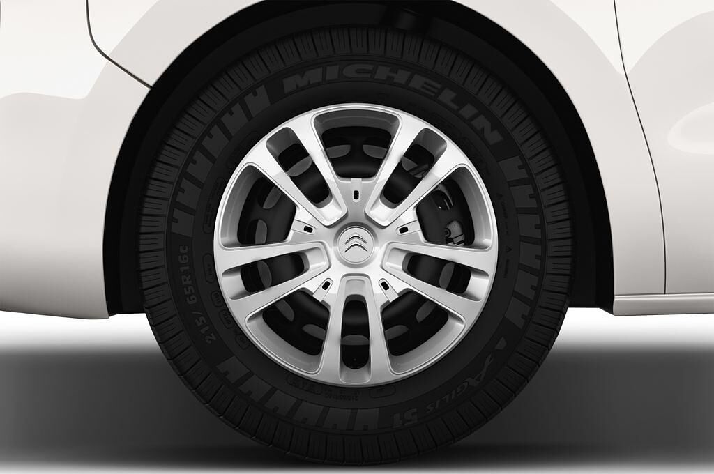 Citroen Space Tourer (Baujahr 2018) Business 4 Türen Reifen und Felge
