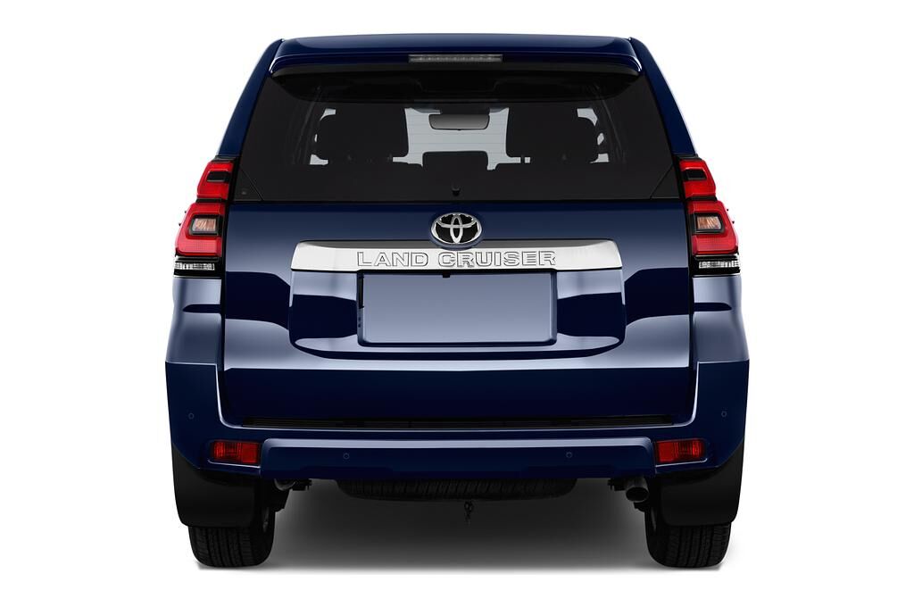 Toyota Landcruiser (Baujahr 2018) Executive 5 Türen Heckansicht