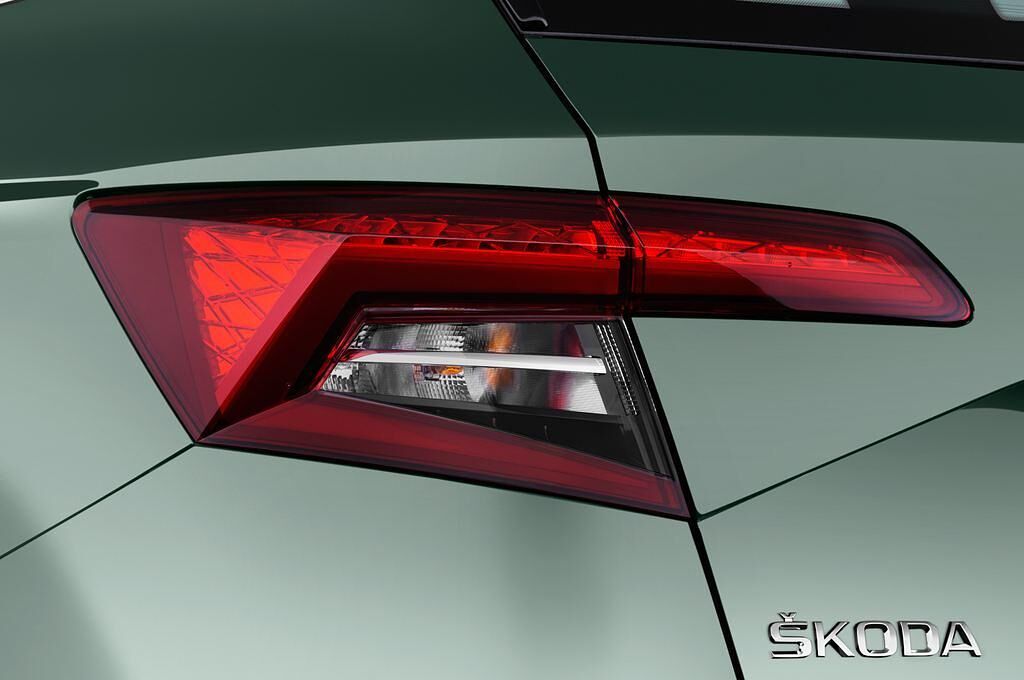 Skoda Karoq (Baujahr 2018) Style 5 Türen Rücklicht