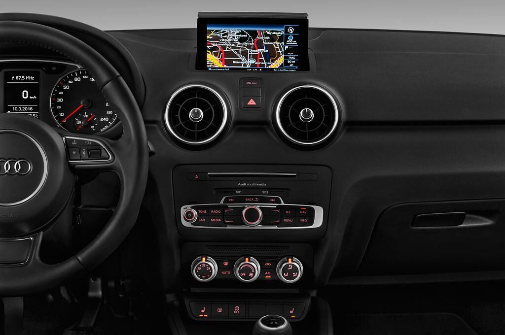 Audi A1 (Baujahr 2016) Sport 3 Türen Mittelkonsole