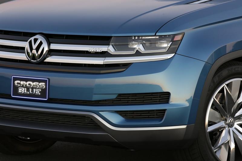 VW CrossBlue Concept 2013