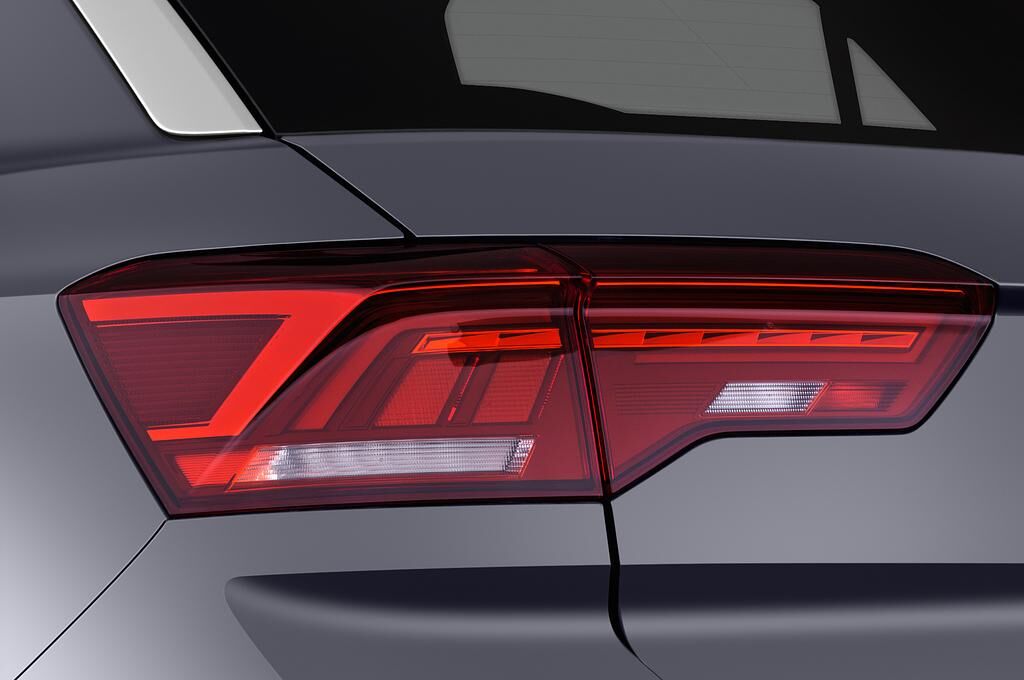 Volkswagen T-Roc (Baujahr 2018) Sport 5 Türen Rücklicht
