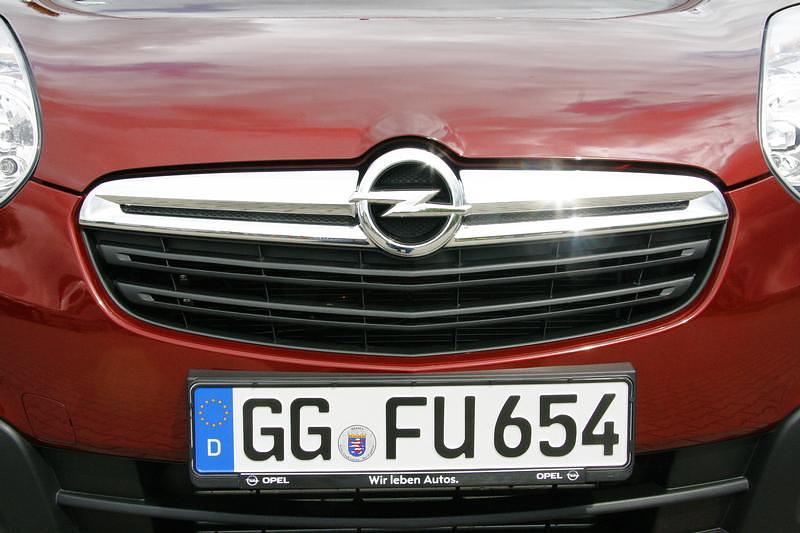 Der 1.3 CDTI, der 1.6 CDTI mit 77 kW/105 PS und der 66 kW/90 PS starke 1.6 CDTI mit automatisiertem Fünfganggetriebe (Easytronic) sind als besonders Kraftstoff sparende und umweltfreundliche ecoFLEX-Ausführungen mit Start/Stop-Technologie erhältlich.