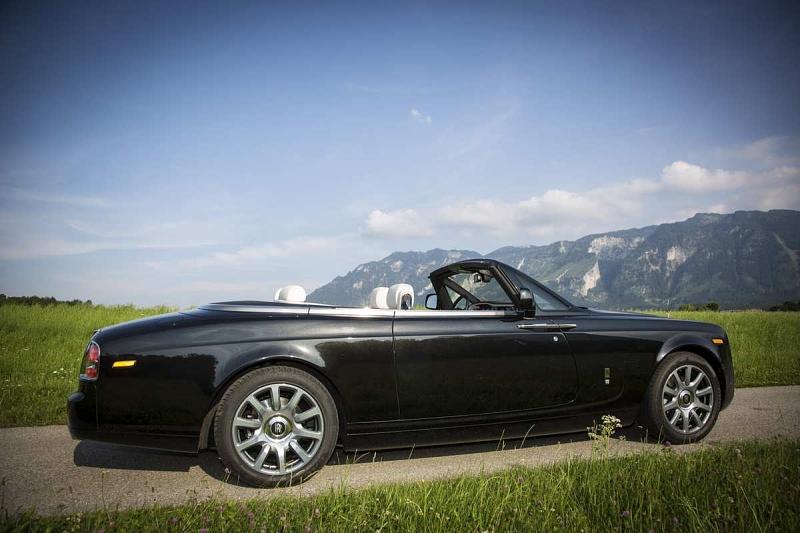 Der Verdeckmechanismus des Rolls Royce Phantom Drophead Coupe...