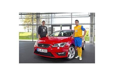 Eintracht Braunschweig fährt Seat Leon FR
