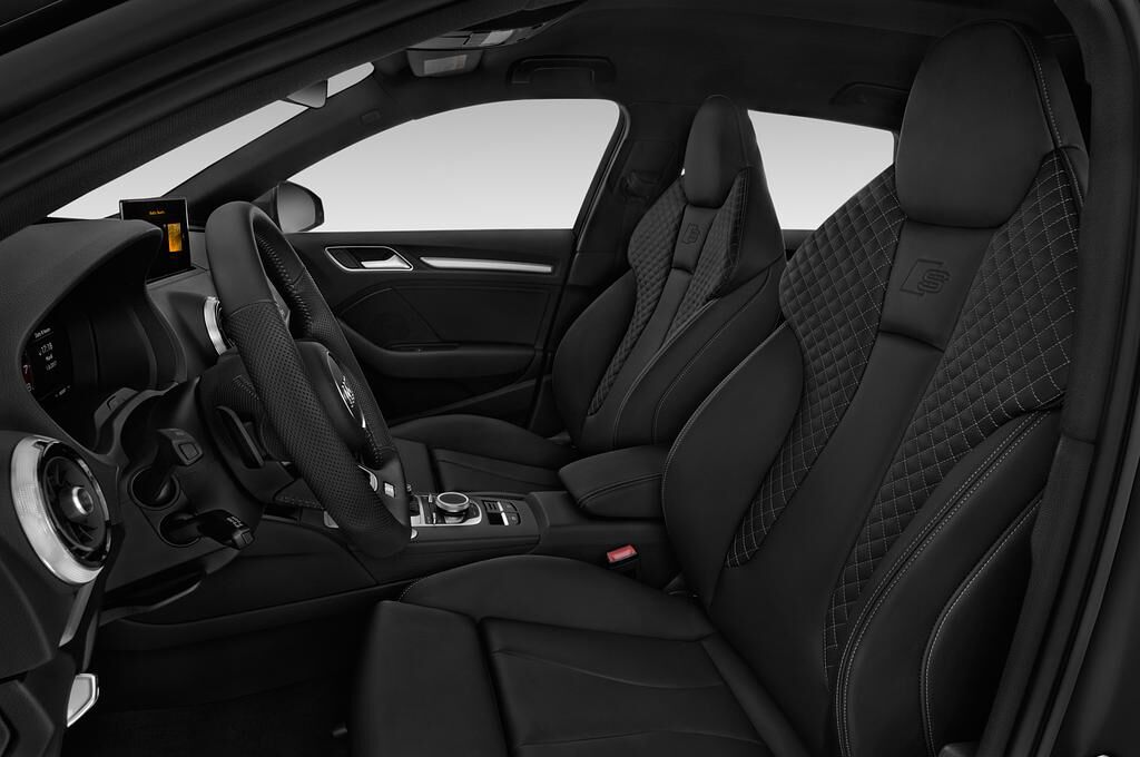 Audi S3 Sportback (Baujahr 2018) - 5 Türen Vordersitze