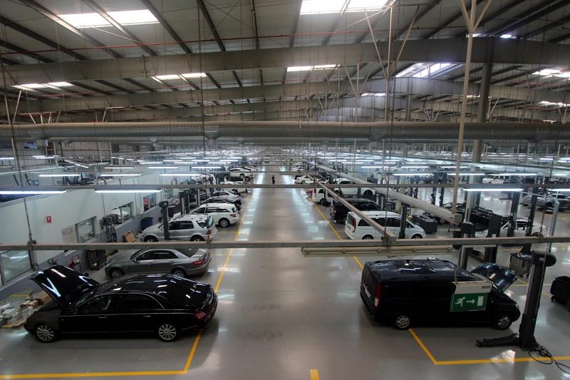 Werkstatt bei Emirates Motor Company in Abu Dhabi