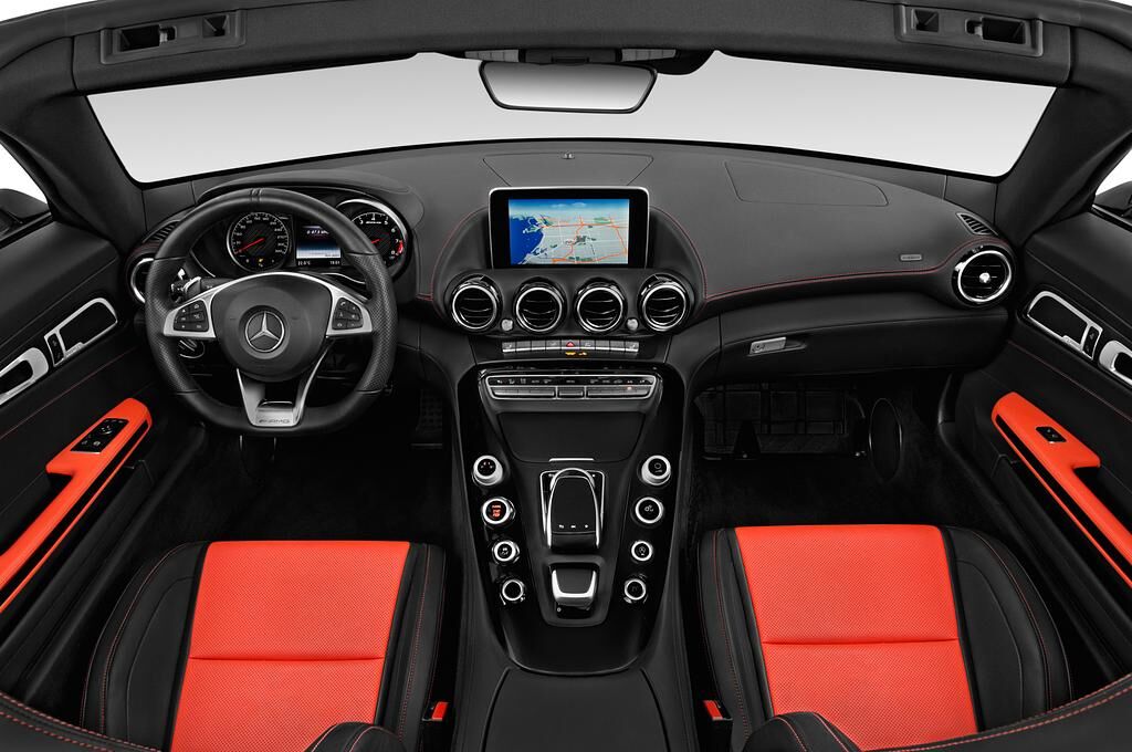 Mercedes AMG GT (Baujahr 2018) - 2 Türen Cockpit und Innenraum