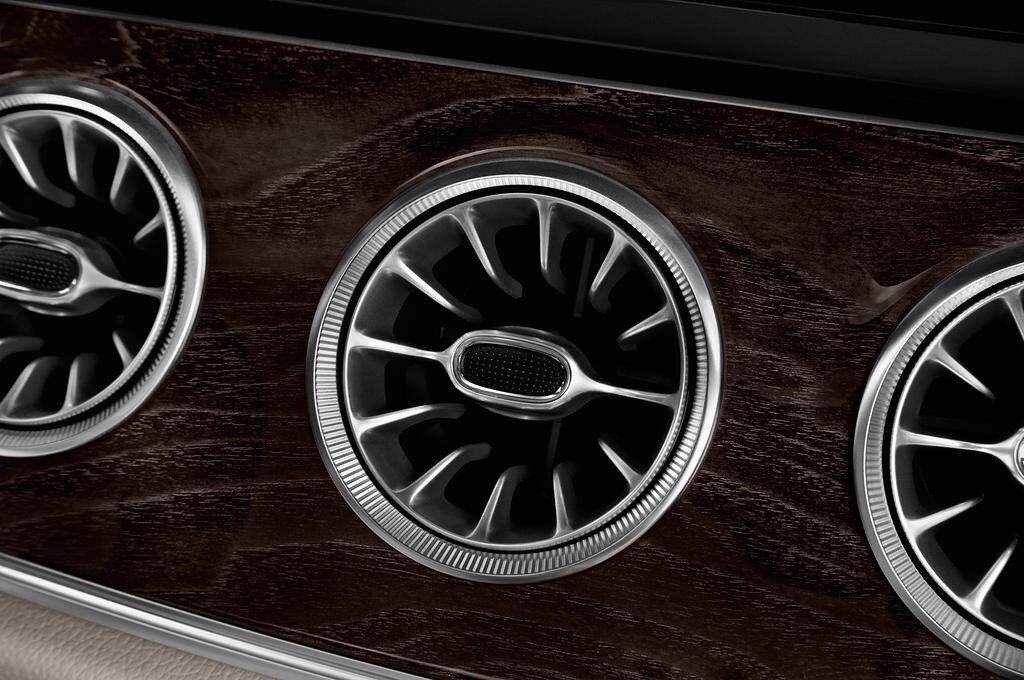 Mercedes E Class (Baujahr 2018) - 2 Türen Lüftung