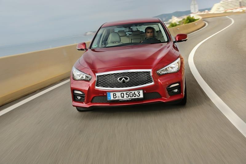 Der Infiniti Q50 2.2d Diesel hat 170 PS