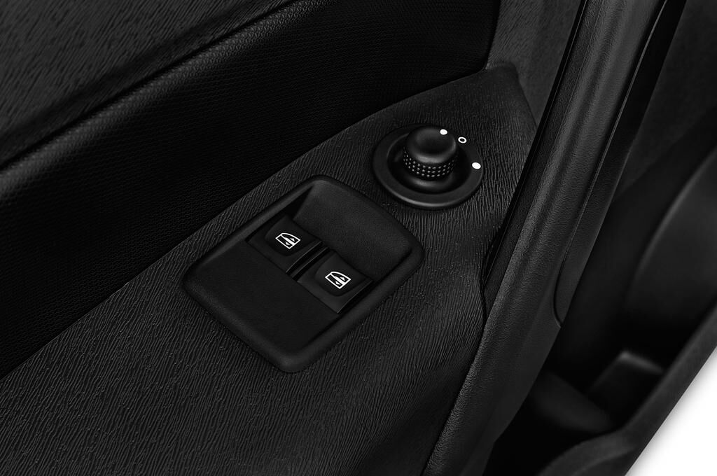 Renault Kangoo Z.E. (Baujahr 2018) - 4 Türen Bedienungselemente Tür