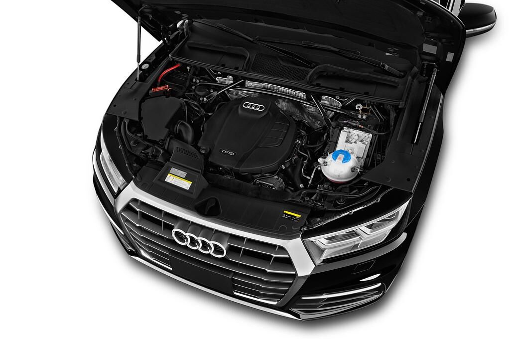 Audi Q5 (Baujahr 2018) Design 5 Türen Motor