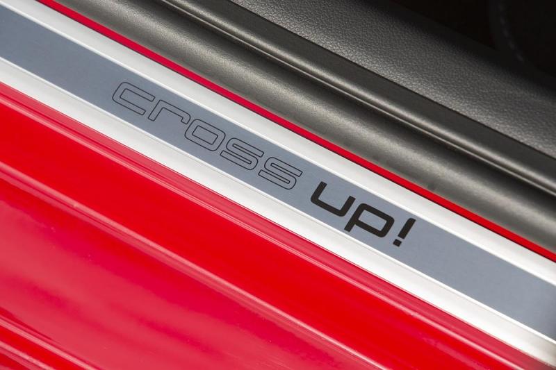 Volkswagen cross up!
