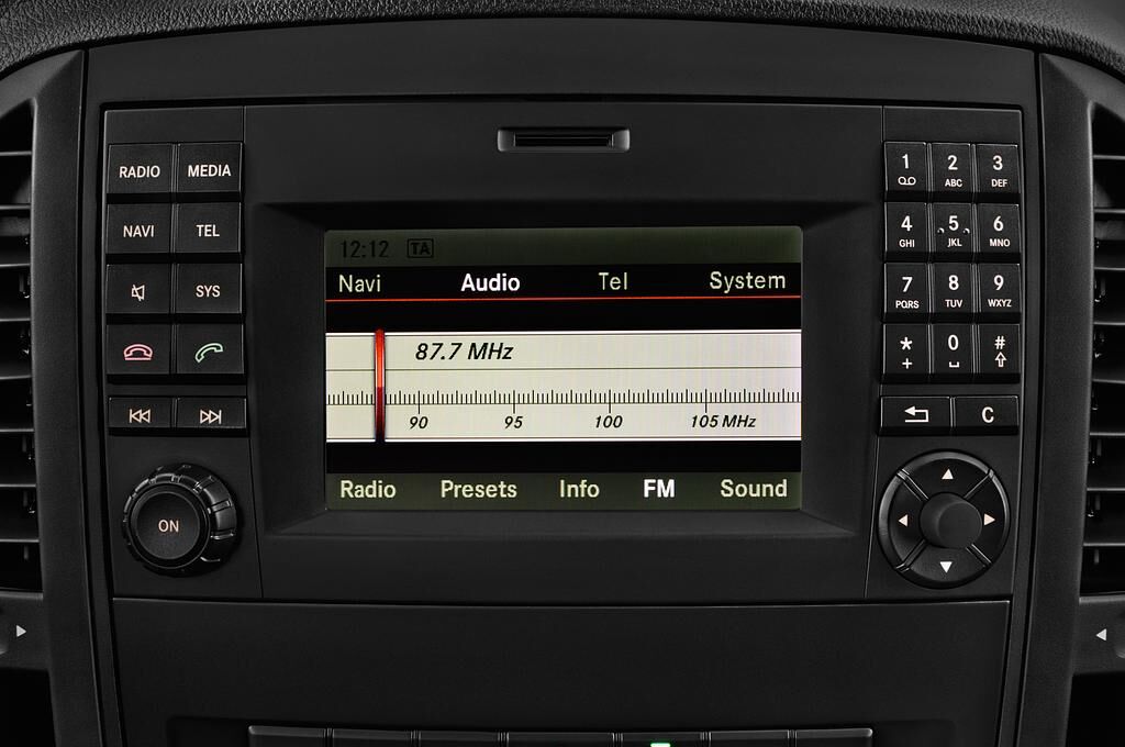 Mercedes Vito Mixto (Baujahr 2018) - 4 Türen Radio und Infotainmentsystem
