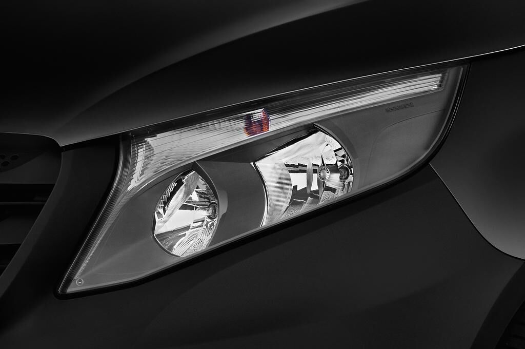 Mercedes Vito Mixto (Baujahr 2018) - 4 Türen Scheinwerfer