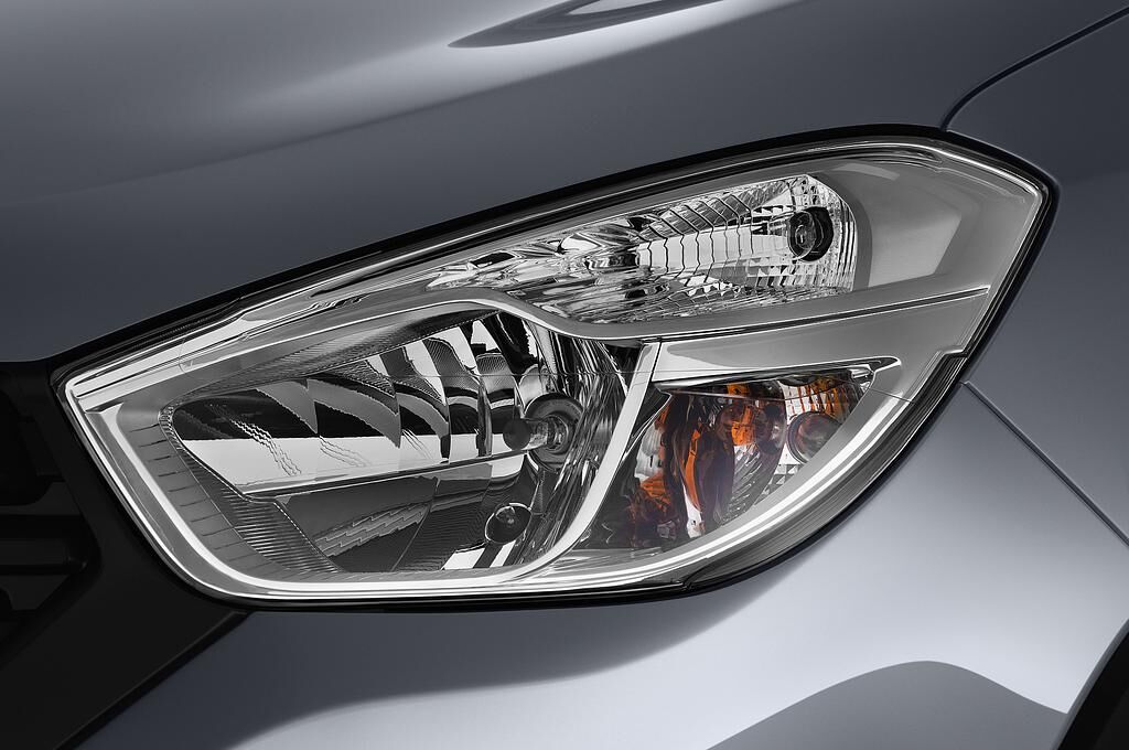 Dacia Lodgy (Baujahr 2018) Stepway 5 Türen Scheinwerfer