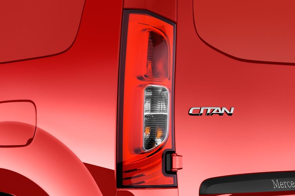 Mercedes Citan (Baujahr 2018) - 4 Türen Rücklicht