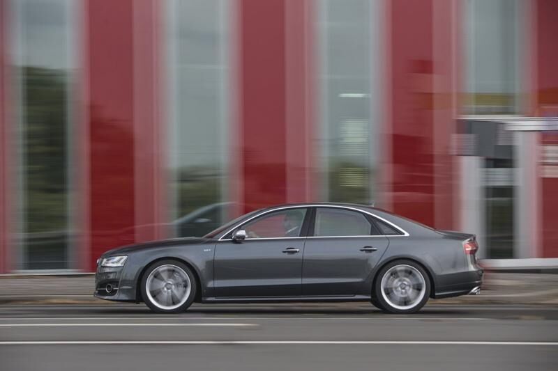 Audi S8 Modellpflege 2014