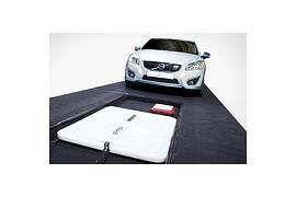 Volvo C30 Electric – Kabelloses Laden