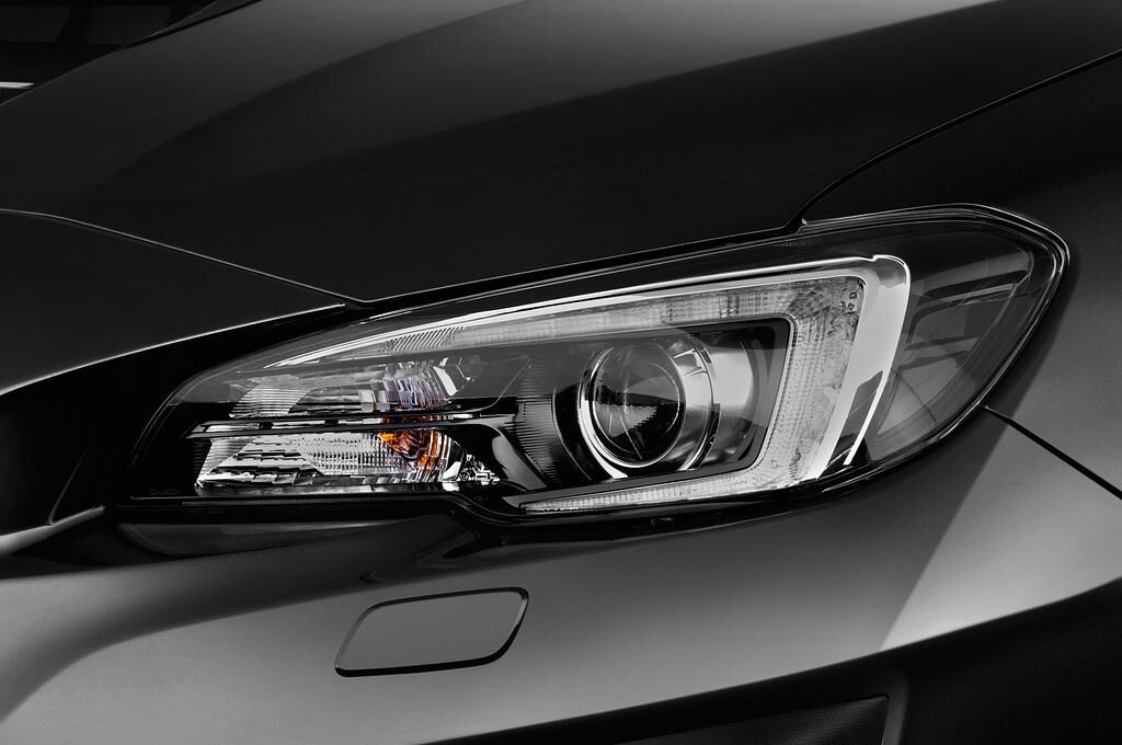 Subaru Levorg (Baujahr 2018) Sport 5 Türen Scheinwerfer