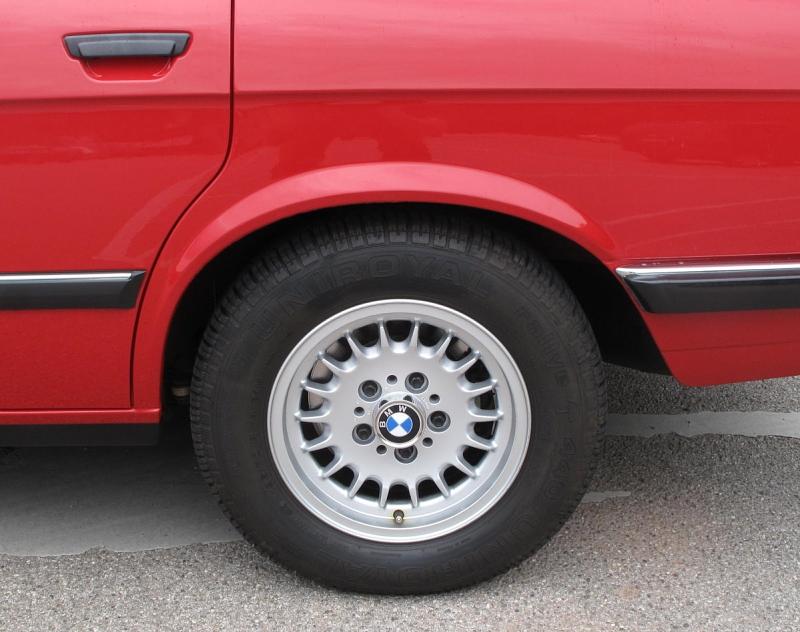 BMW 524 td der Baureihe E 28 von 1983