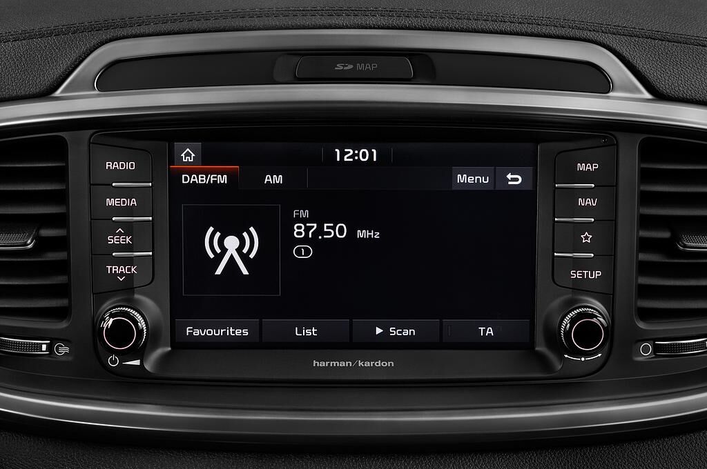 KIA Sorento (Baujahr 2018) GT Line 5 Türen Radio und Infotainmentsystem