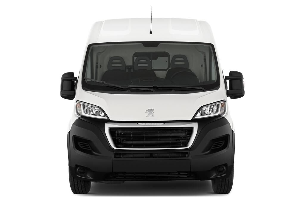Peugeot Boxer (Baujahr 2018) - 4 Türen Frontansicht