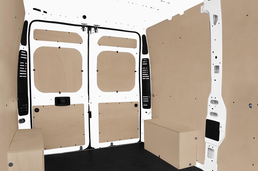 Peugeot Boxer (Baujahr 2018) - 4 Türen Rücksitze