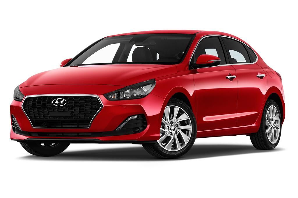 Hyundai i30 Fastback (Baujahr 2018) Premium 5 Türen seitlich vorne mit Felge